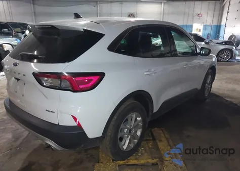 2022 Ford Escape Se z USA, uszkodzony, nr VIN 1FMCU9G6XNUA30523